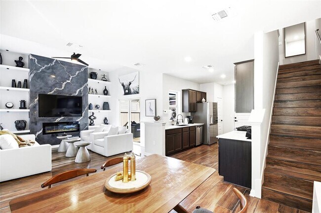 Building Photo - 7706 Mandela Bend