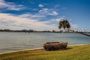 Building Photo - 4650 Cove Cir