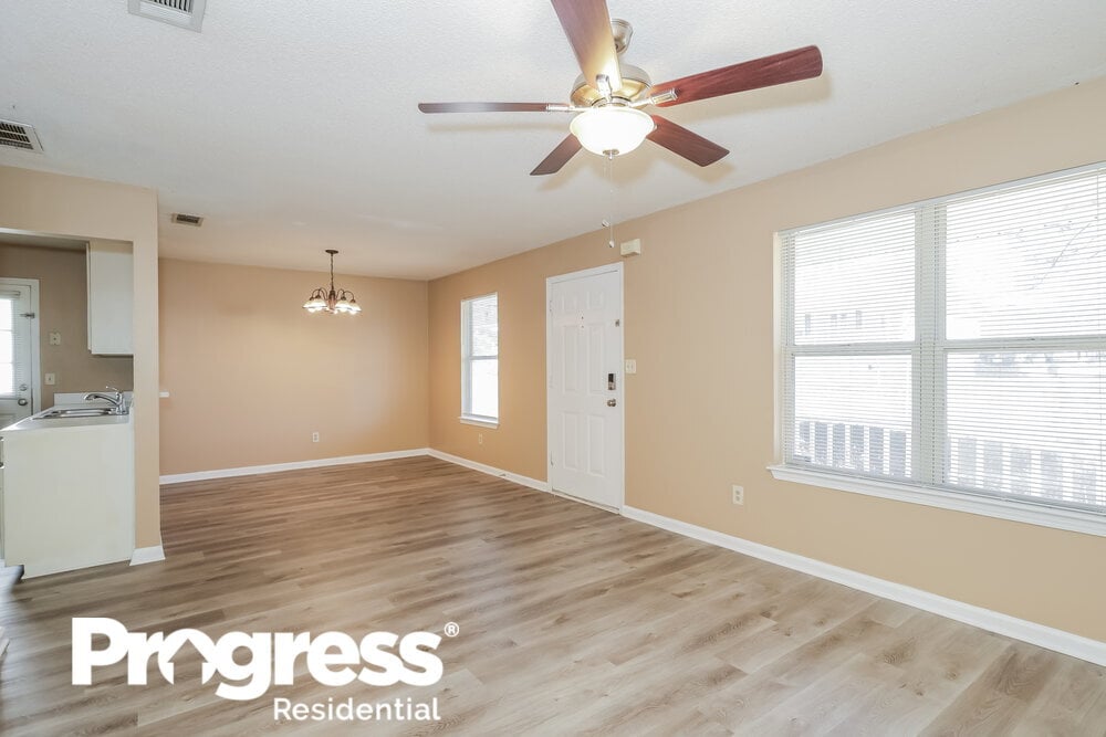 Building Photo - 313 Tramore Pass