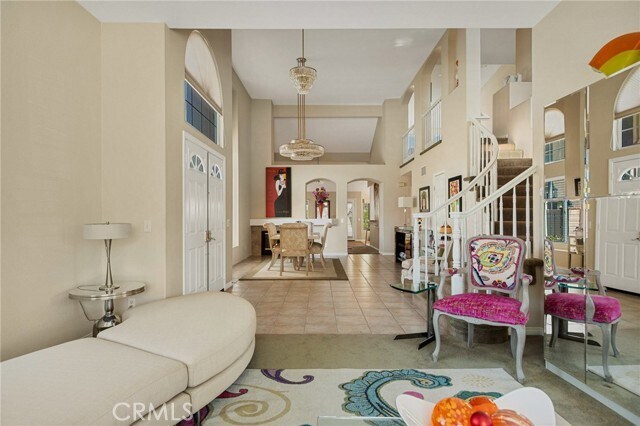 Building Photo - 1521 Fairway Oaks Ave