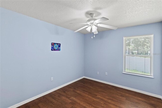 Building Photo - 206 E Catawba St