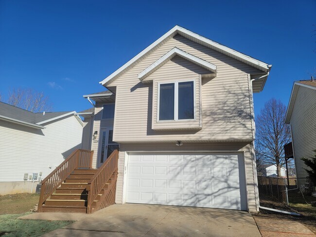 Street View of Property - 1224 Jensen St