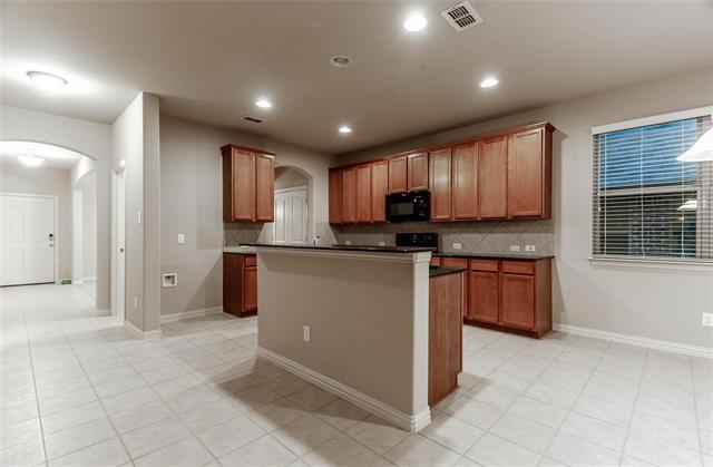 Building Photo - 908 Silver Moon Dr