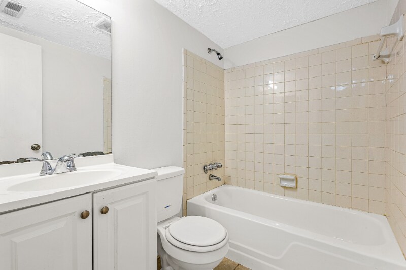 Building Photo - 3451 Cobbs Ferry Dr