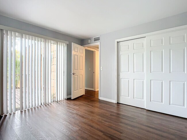 Building Photo - Coastal Charm Meets Modern Living: Your Dream Townhome in Port Orange Awaits!