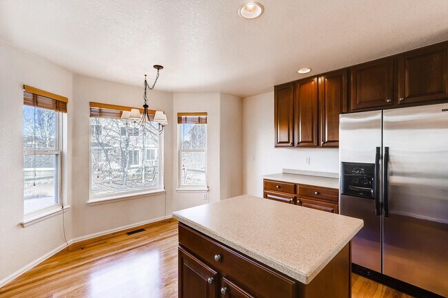 Building Photo - FABULOUS 3 BED/2.5 BATH HOME IN RENAISSANC...