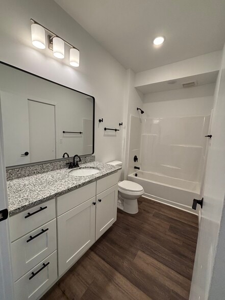 Building Photo - Phoenix Cinder