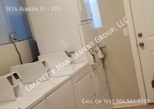 Building Photo - 3814 Almeda St