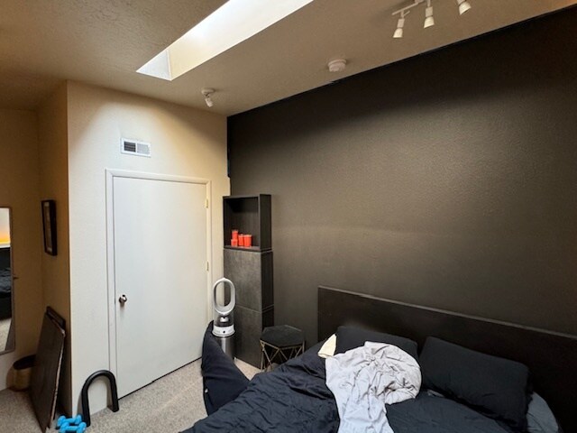 Building Photo - 440 W 900 S