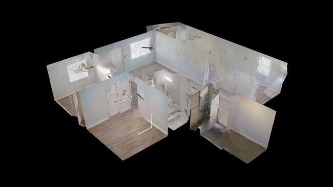 Building Photo - Freshly renovated 3/1