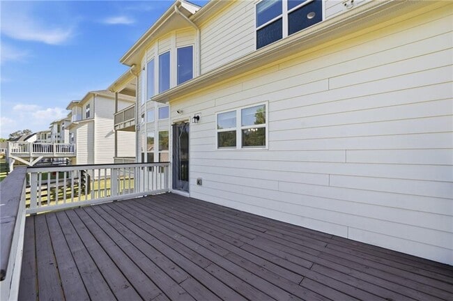 Building Photo - 4440 Kendall Pointe Dr