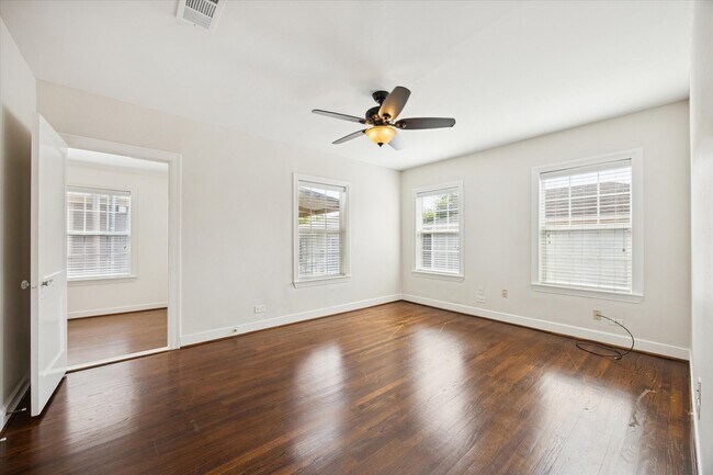 Building Photo - 2043 Colquitt St