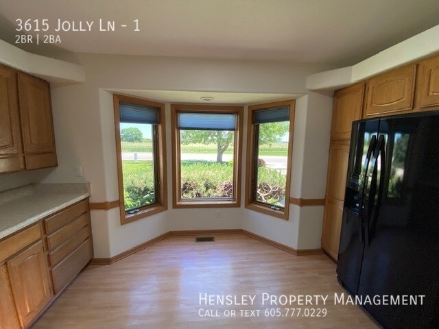 Building Photo - 3615 Jolly Ln
