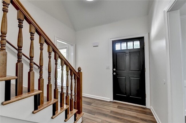Building Photo - 1530 Plunketts Rd