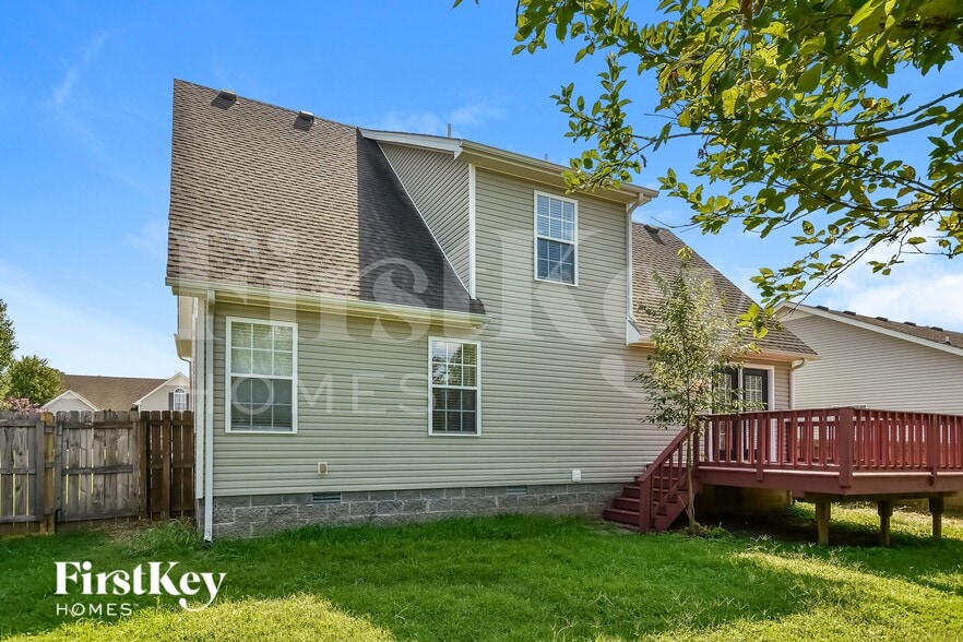 Building Photo - 3668 Aurora Dr