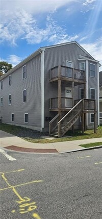 Building Photo - 119 Oakland Ave