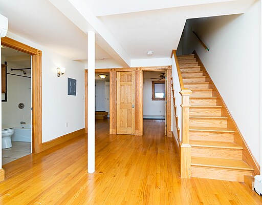 Building Photo - 46 Garden St