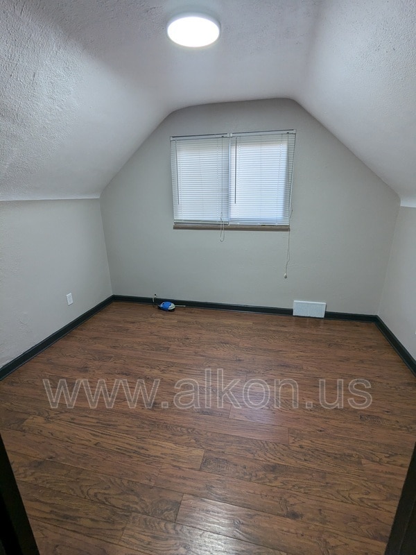 Building Photo - 4205 Coleridge St