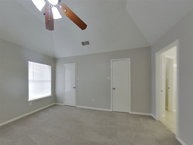 Building Photo - 1702 Glacier Blue Dr