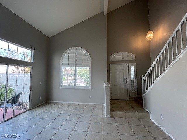 Building Photo - 380 Seine Way