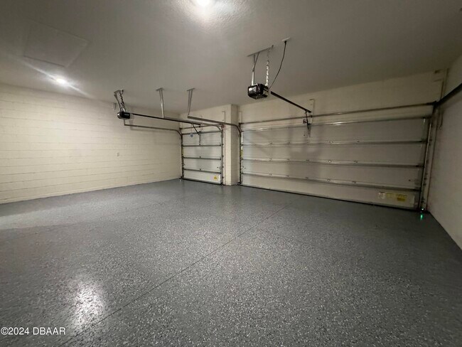 Building Photo - 341 Merimont Ln