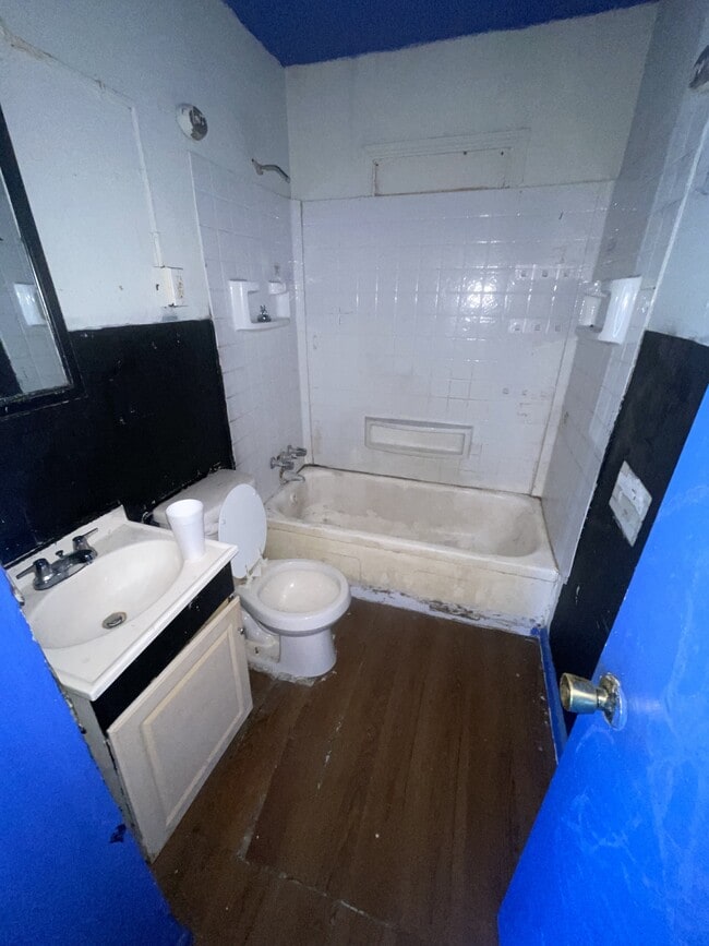 Building Photo - 9145 Loganberry Ln