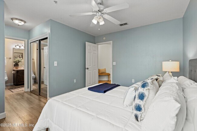 Building Photo - 1655 The Greens Way