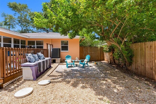 Building Photo - 2201 Park St N