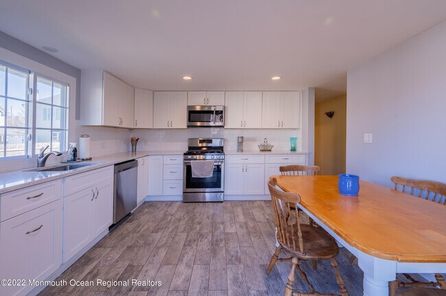 Building Photo - 2165 Terrace Pl