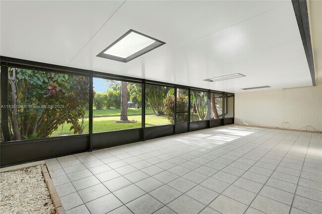 Building Photo - 244 Pleasant Wood Dr