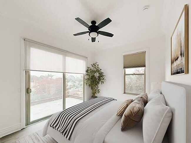 Building Photo - Spacious 6 Bed in Carlsbad with Ocean Views and Roof Top deck, 1 mile to the Beach!!