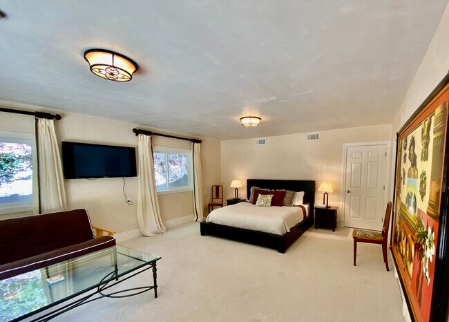 Building Photo - 3594 Silverado Trail N