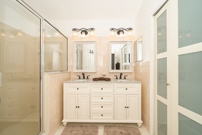 Building Photo - 2424 Hybrid Dr