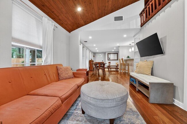 Building Photo - 4525 Avenue B