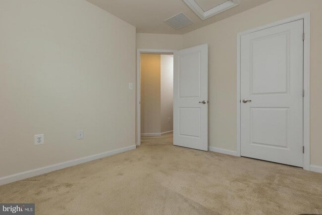 Building Photo - 4548 Alliance Way