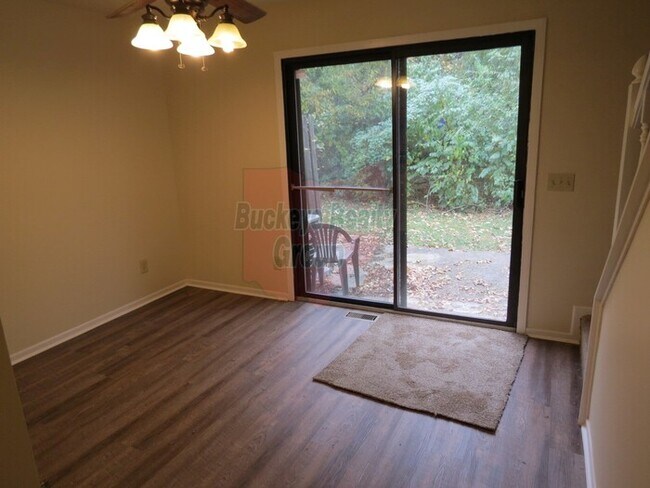 Building Photo - 2269 Hughey Dr
