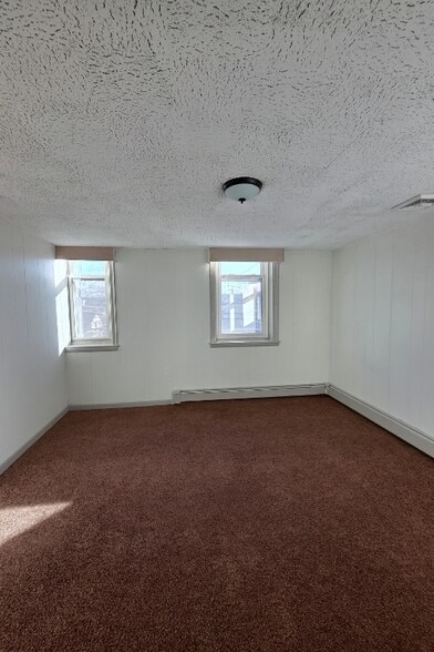 Building Photo - 2827 Horseshoe Pike