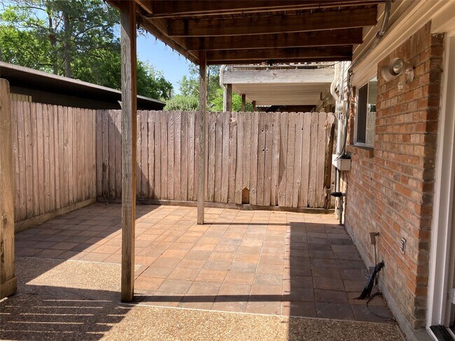 Building Photo - 881 Wax Myrtle Ln