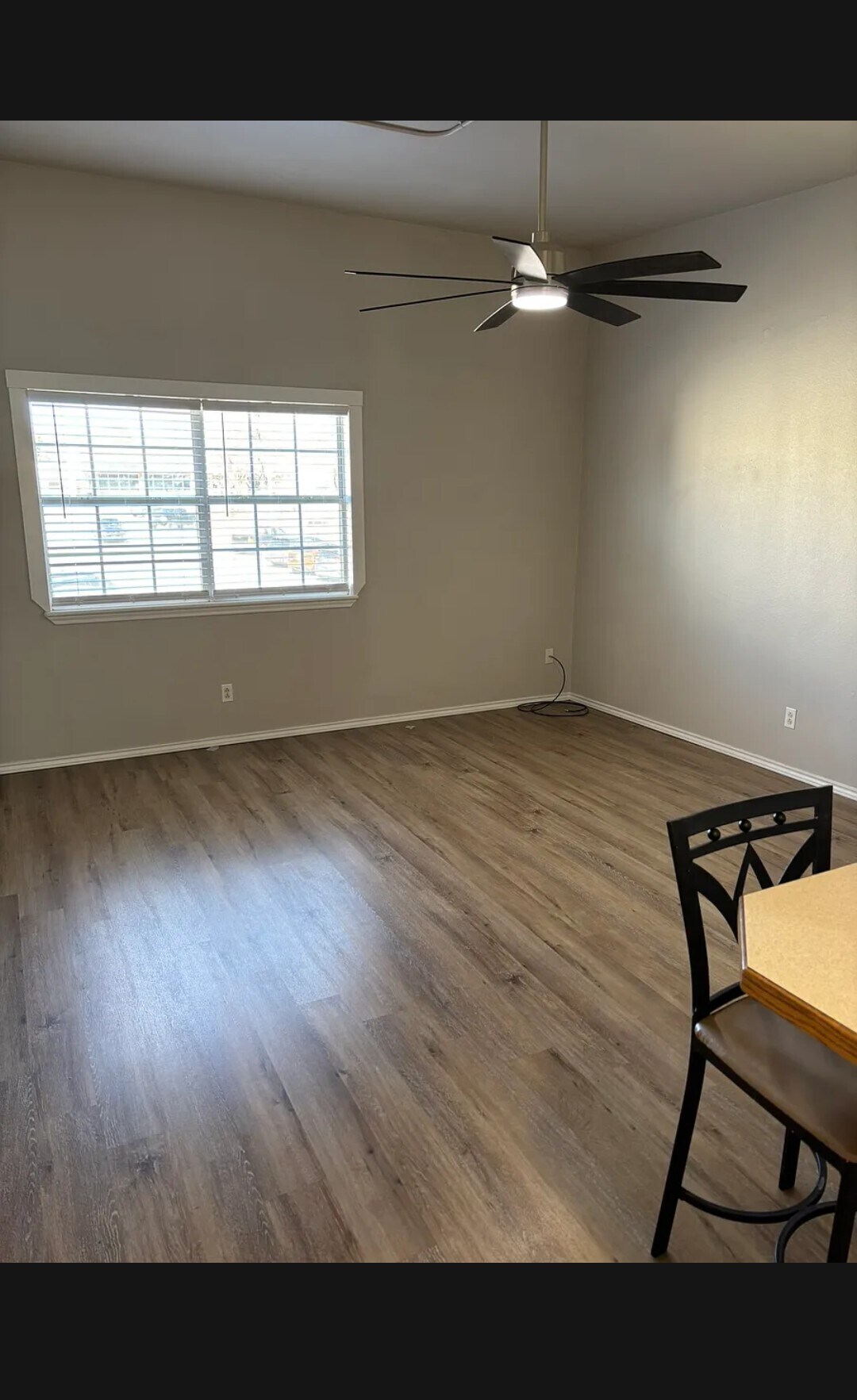 Building Photo - 110 W Park St