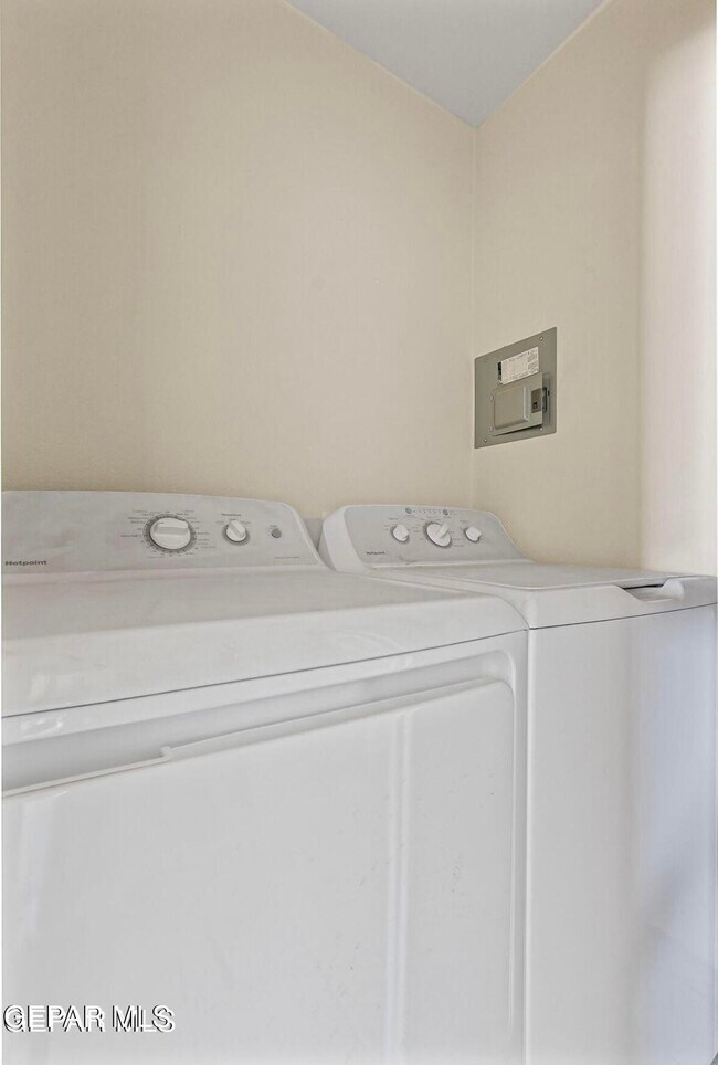 Building Photo - 3580 Black Bear Ln