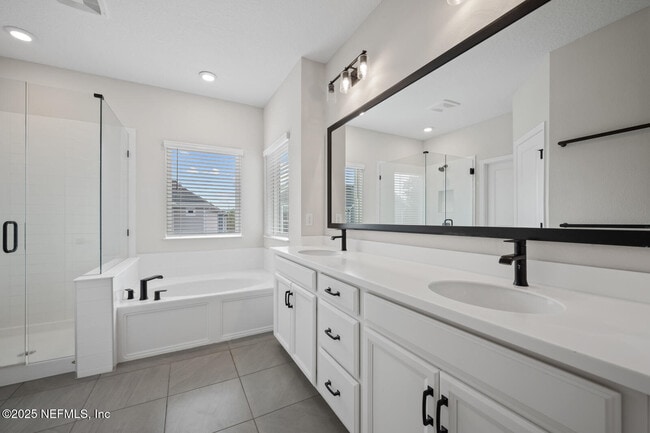 Building Photo - 11301 Barrier Beach Pl