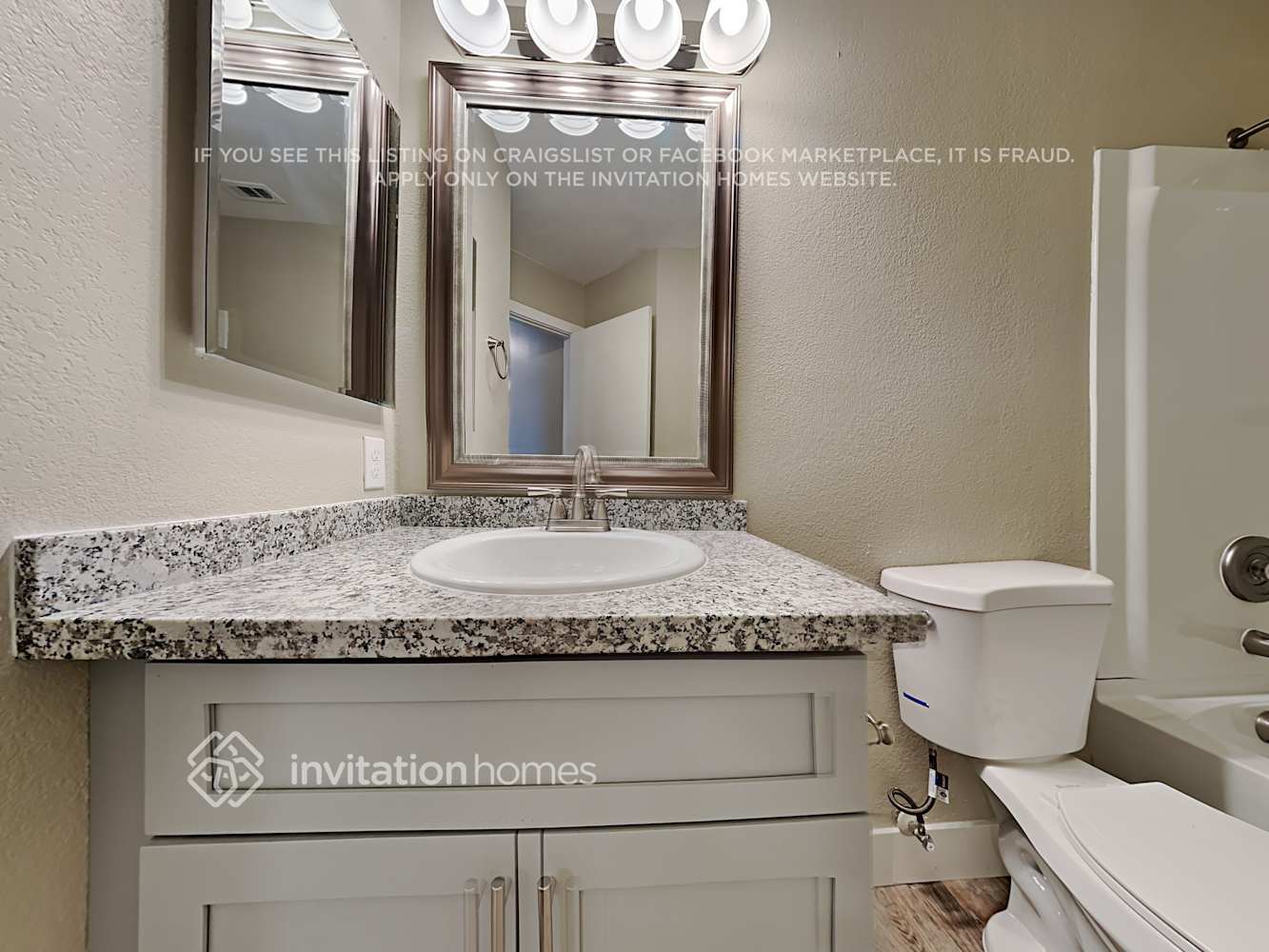 Building Photo - 8138 Vision St