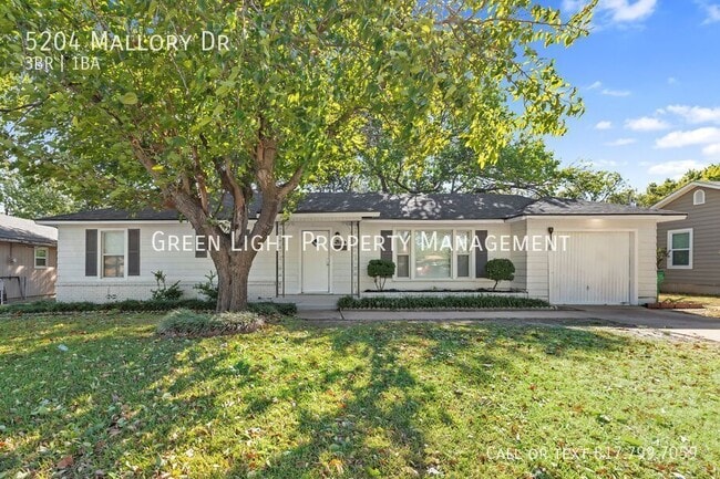 Primary Photo - 5204 Mallory Dr