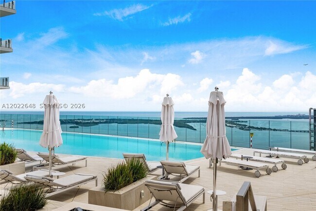 Building Photo - 300 S Biscayne Blvd