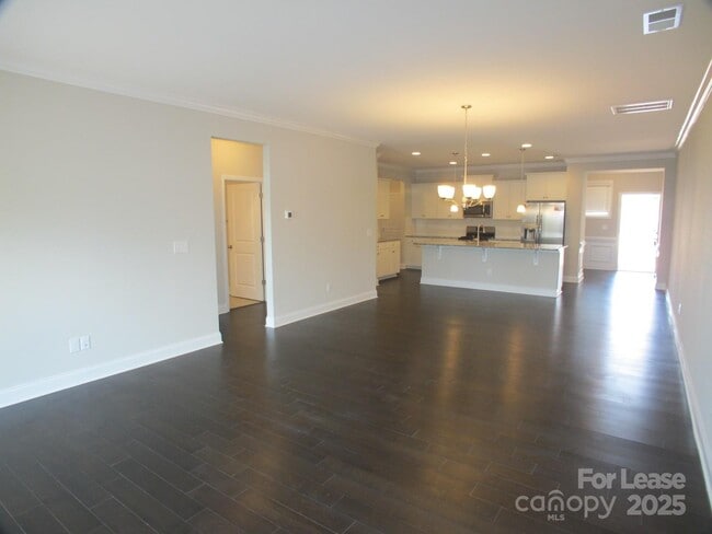 Building Photo - 1413 Bramblewood Dr