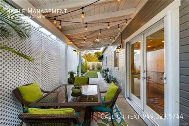 Building Photo - 327 N Harwood-