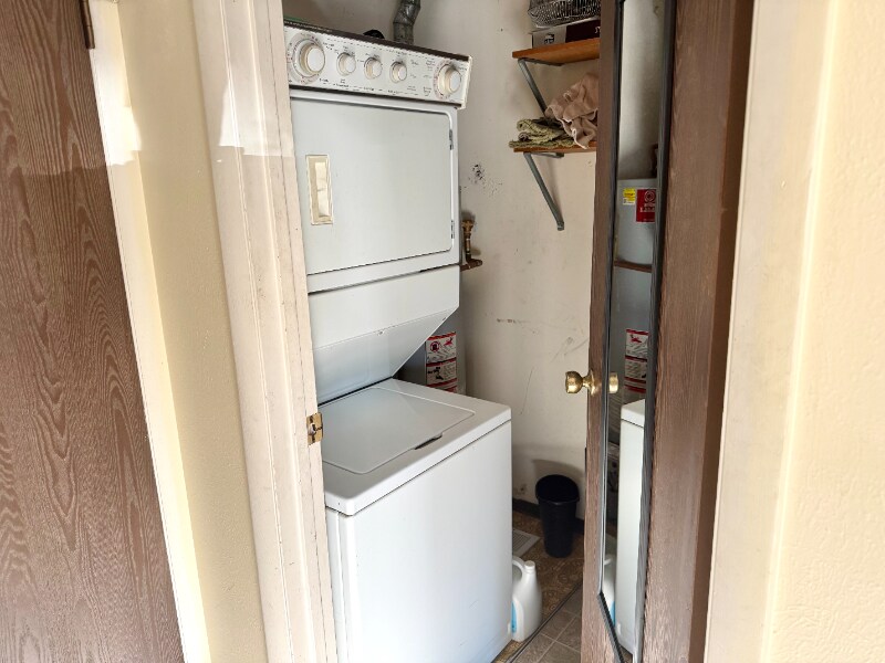 Building Photo - 2639 S Xanadu Way