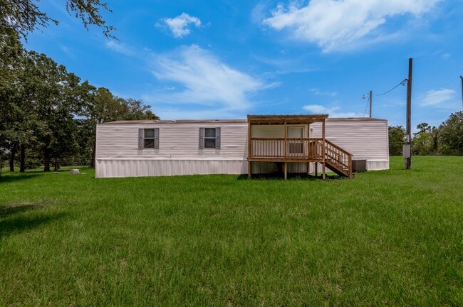 Building Photo - 37 C Riverside Ln