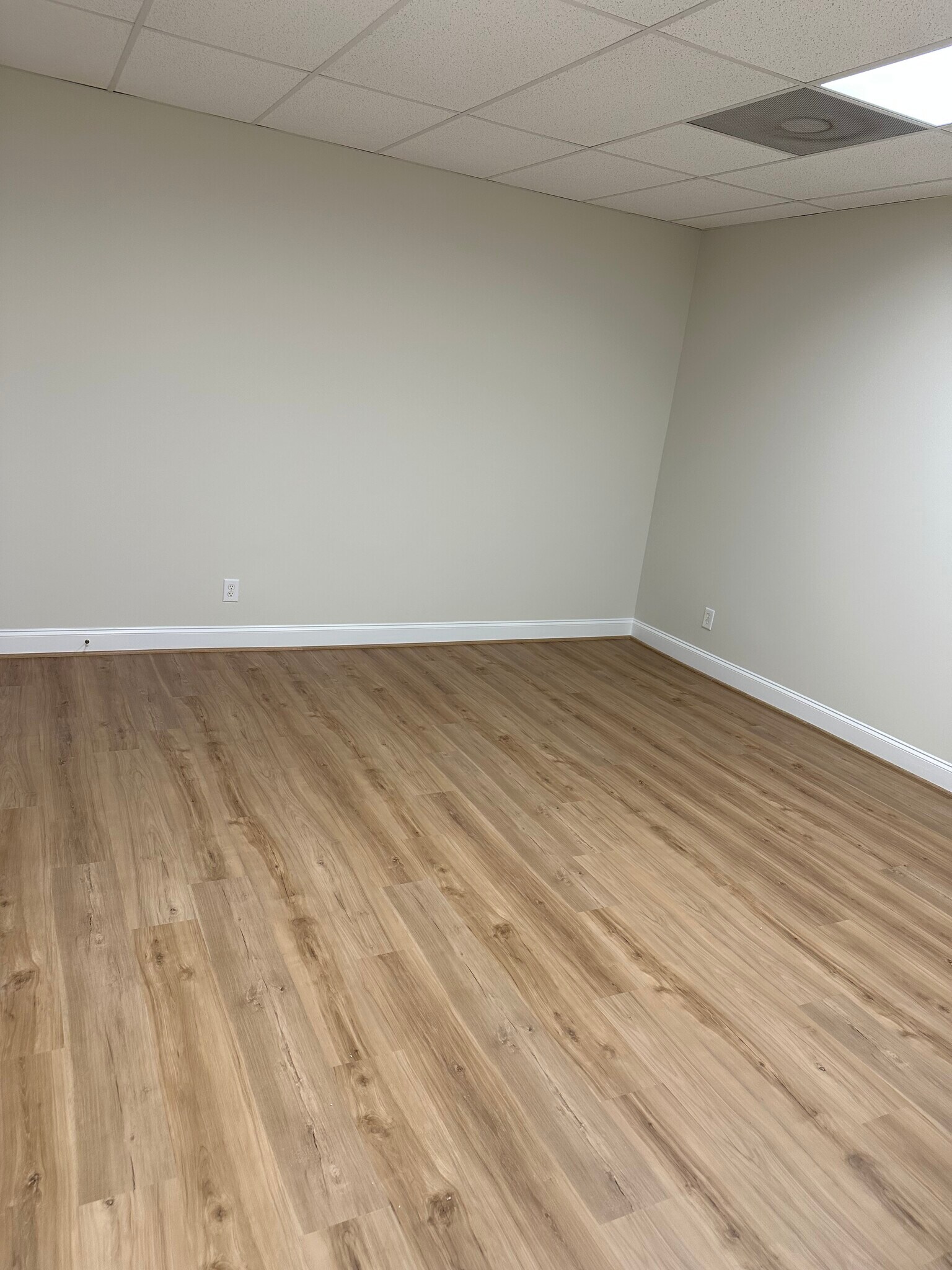 Bedroom 1 - 6935 Old Valley School Rd