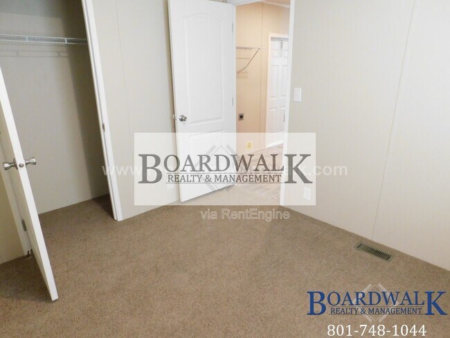 Building Photo - 3114 S 200 E